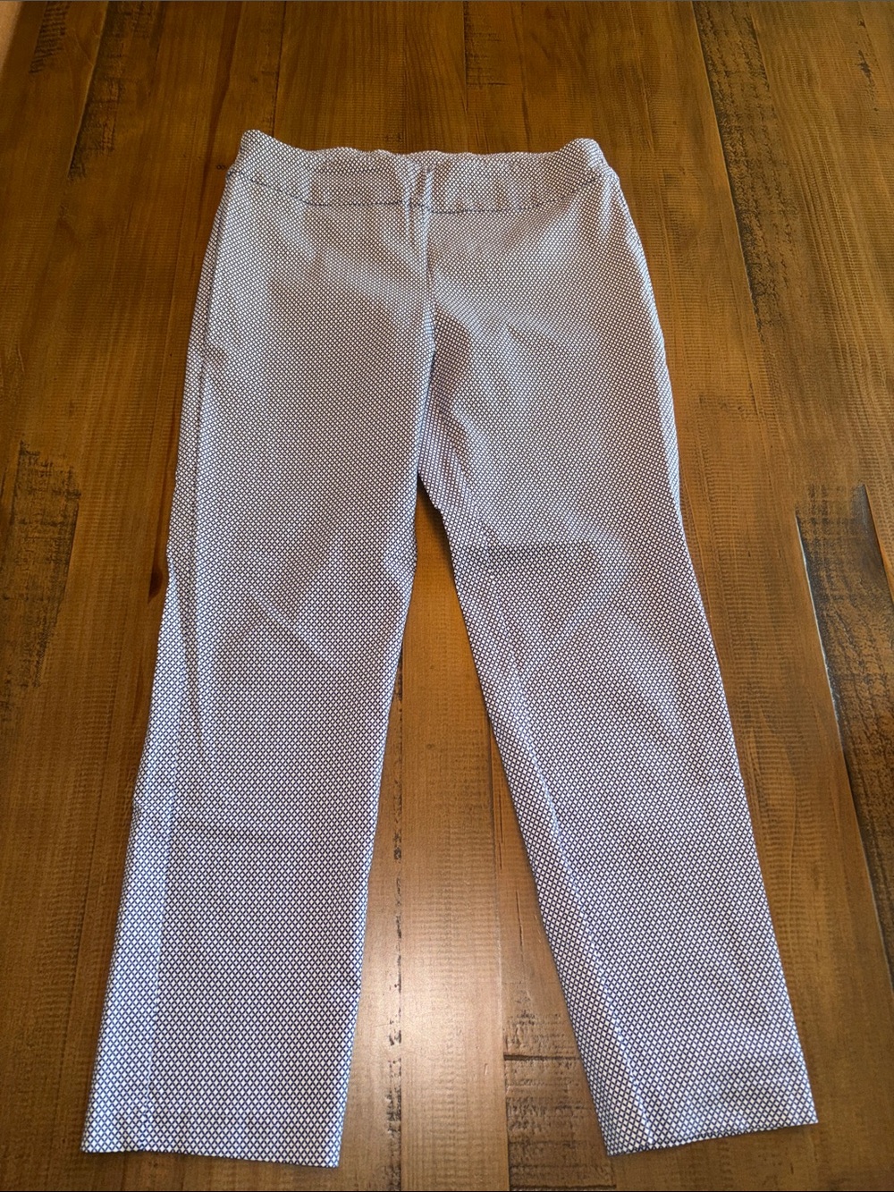 Tribal size 10 Polka Dot Stretch Ankle pull-on stretch Pants - White & Navy EUC!